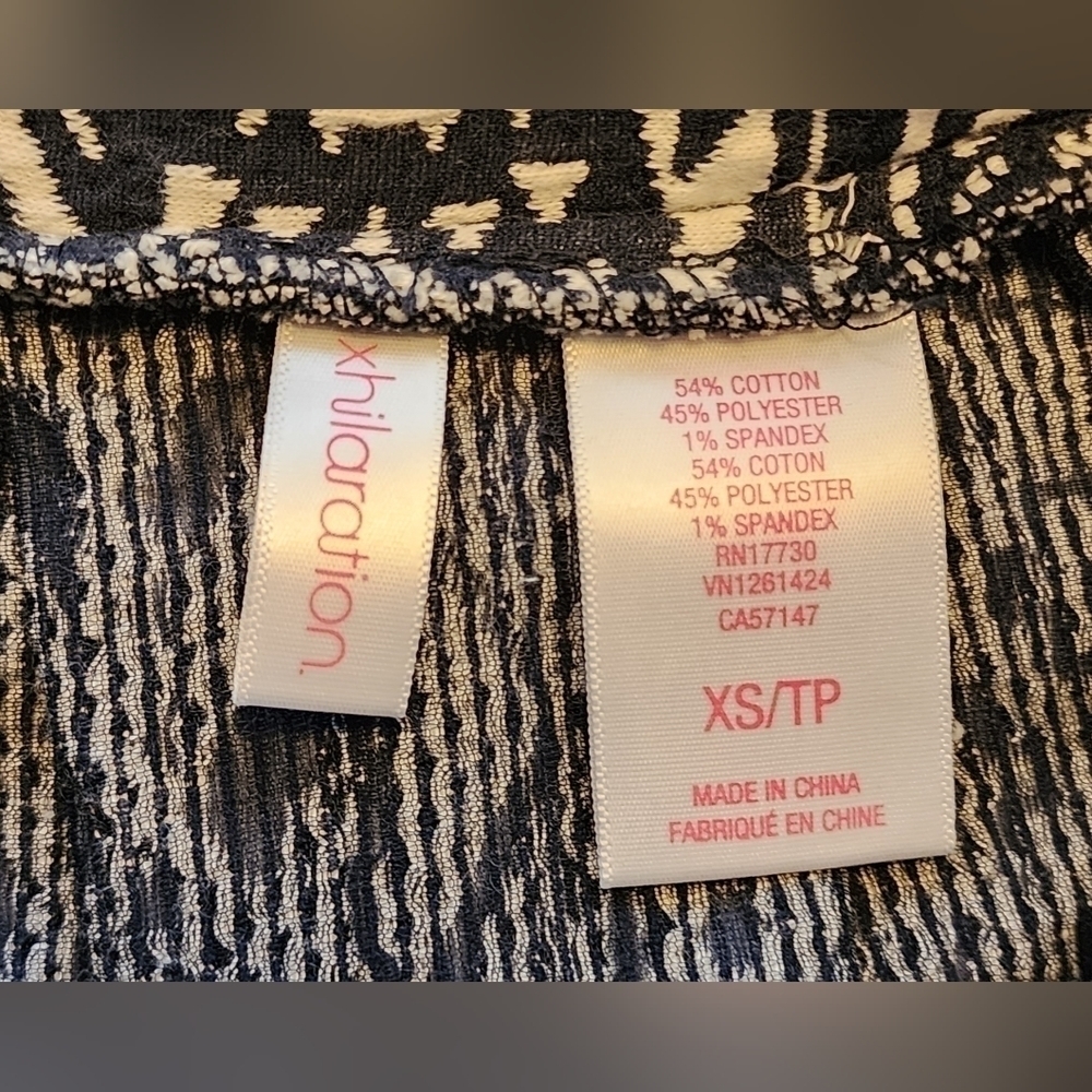 Navy Blue & White Aztec Xhiliration Elastic Band Skirt XS - Picture 2 of 2